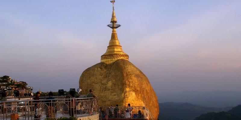 pagode-du-rocher-dor-1