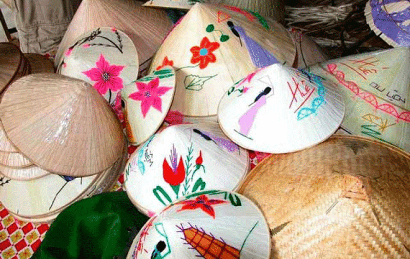 non-la-chapeau-conique-2