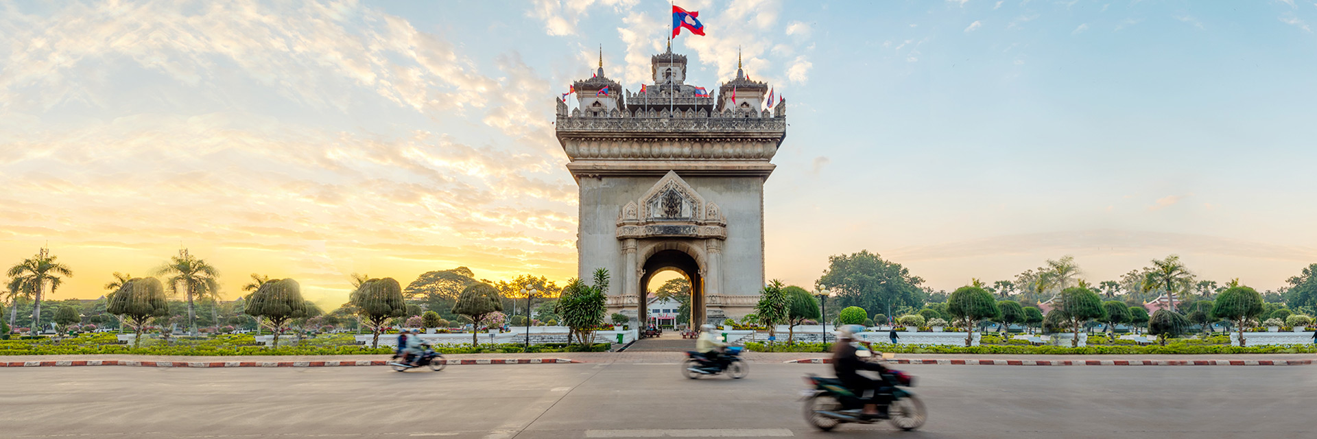 Vang Vieng/ Vientiane -0
