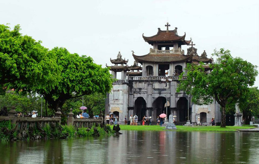 Tam Coc/ Phat Dziem/ Nam Dinh -0