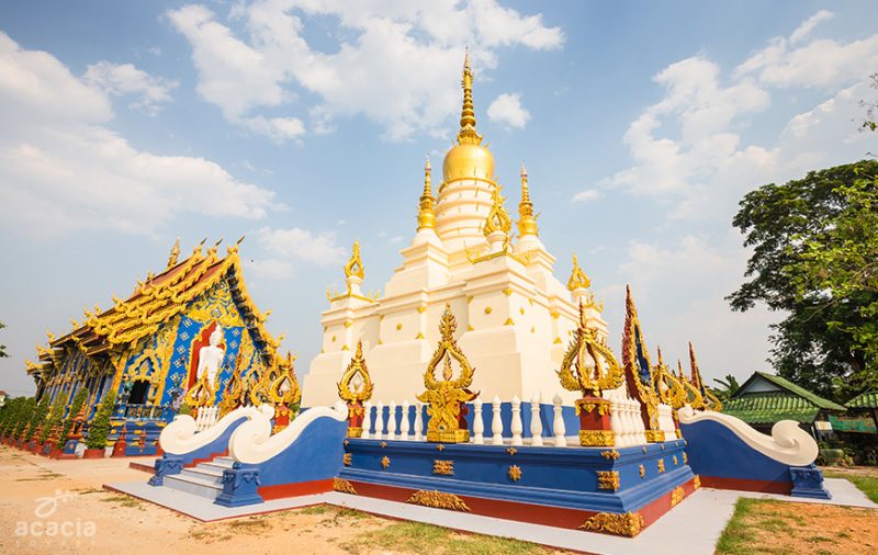 Wat Rong Suea Ten (Chiang Rai) – Temple Bleu – Asia Novo Tours