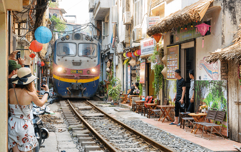 Quartier du train pittoresque (Hanoi) – l'une des destinations incontournables au Vietnam – Asia Novo Tours