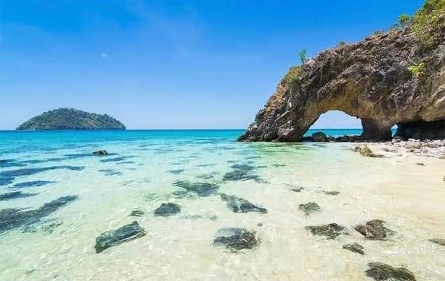 Krabi (Thaïlande) – Falaises karstiques – Asia Novo Tours