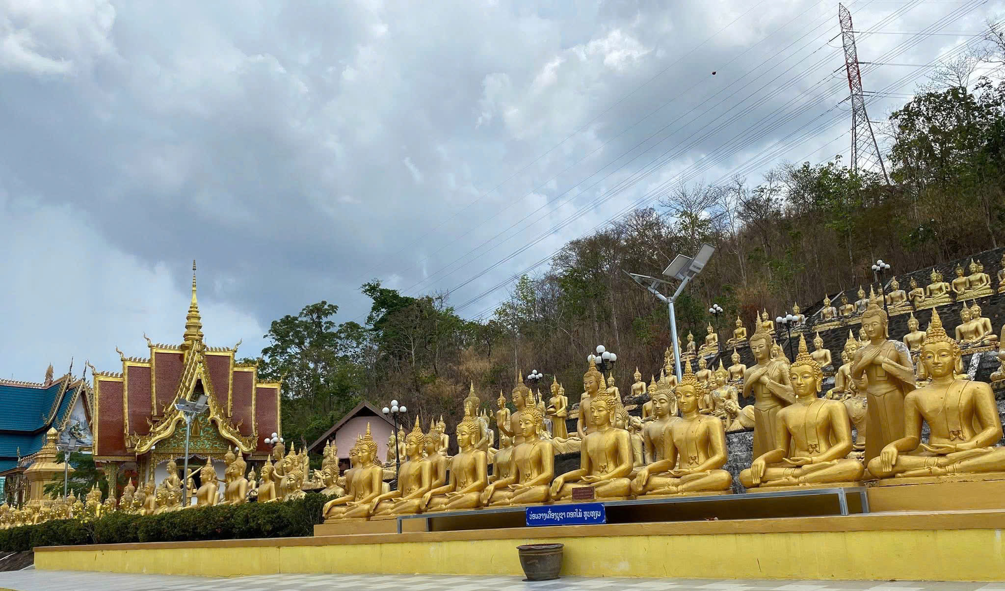 Luang Prabang/Pakse/Done Daeng QV513 LPQ PKZ 10:40 12:20-0