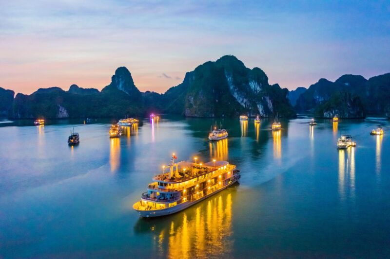Baie d'Halong - Croisière de luxe - Asia Novo Tours