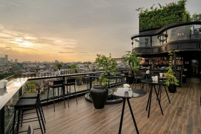 10 Rooftop Bars à Hanoï à Ne Pas Manquer