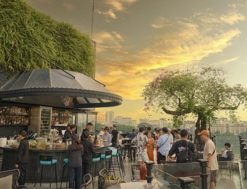 rooftop bar hanoi terraco sky bar