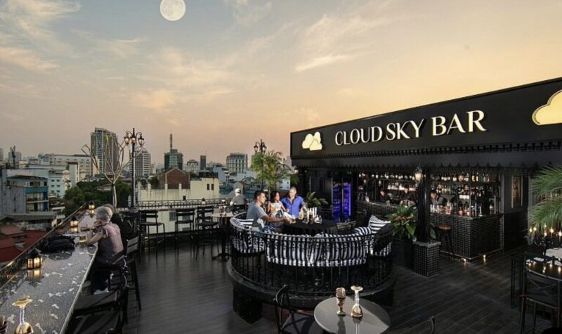 rooftop bar hanoi cloud sky bar