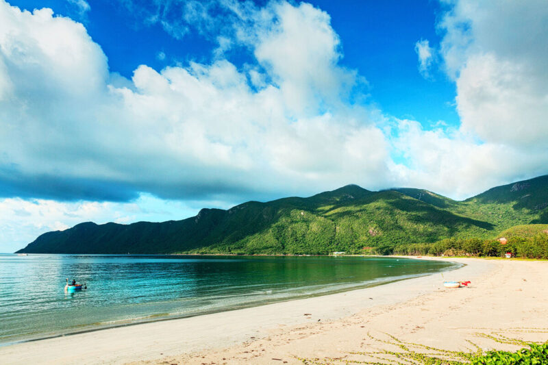 Con Dao – Île Oubliée, Trésor Préservé du Vietnam