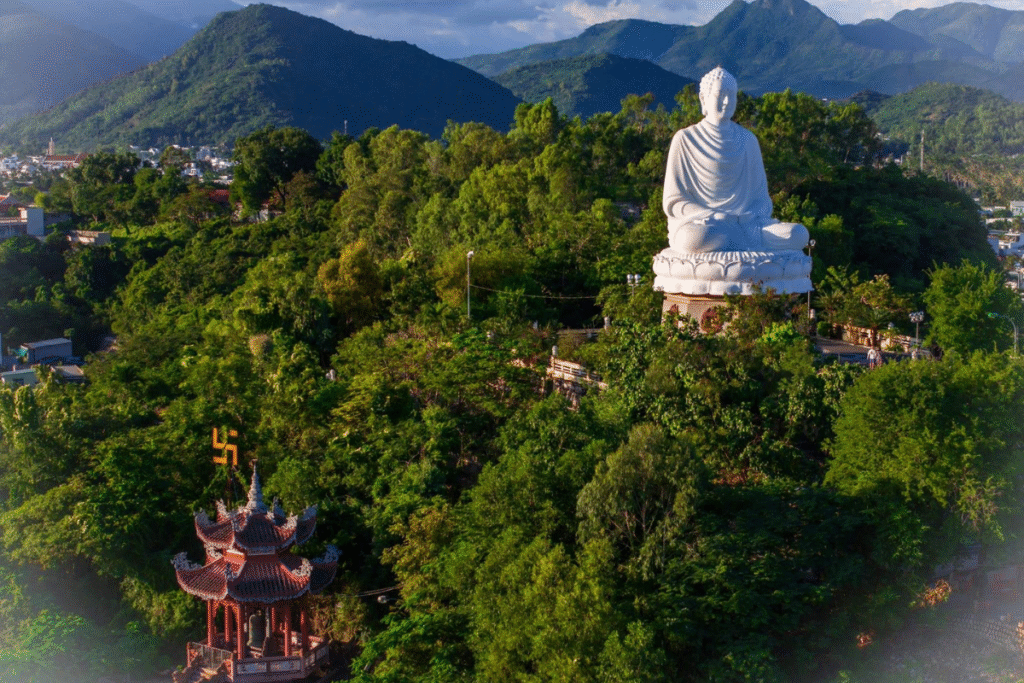 Pagode Long Son : La pagode sacrée au cœur de Nha Trang