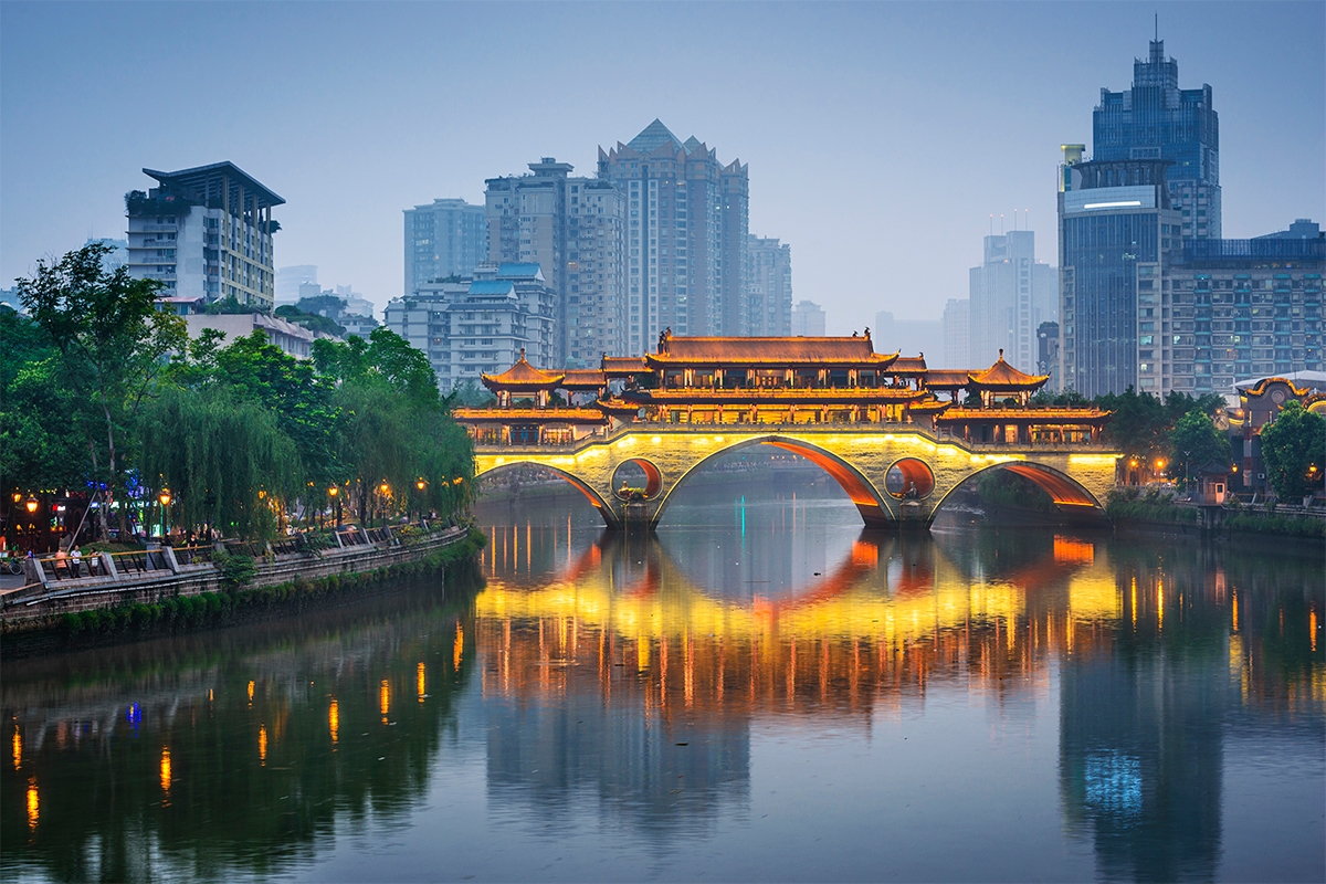 Chengdu sur la rivière Jin – Cité moderne – Asia Novo Tours