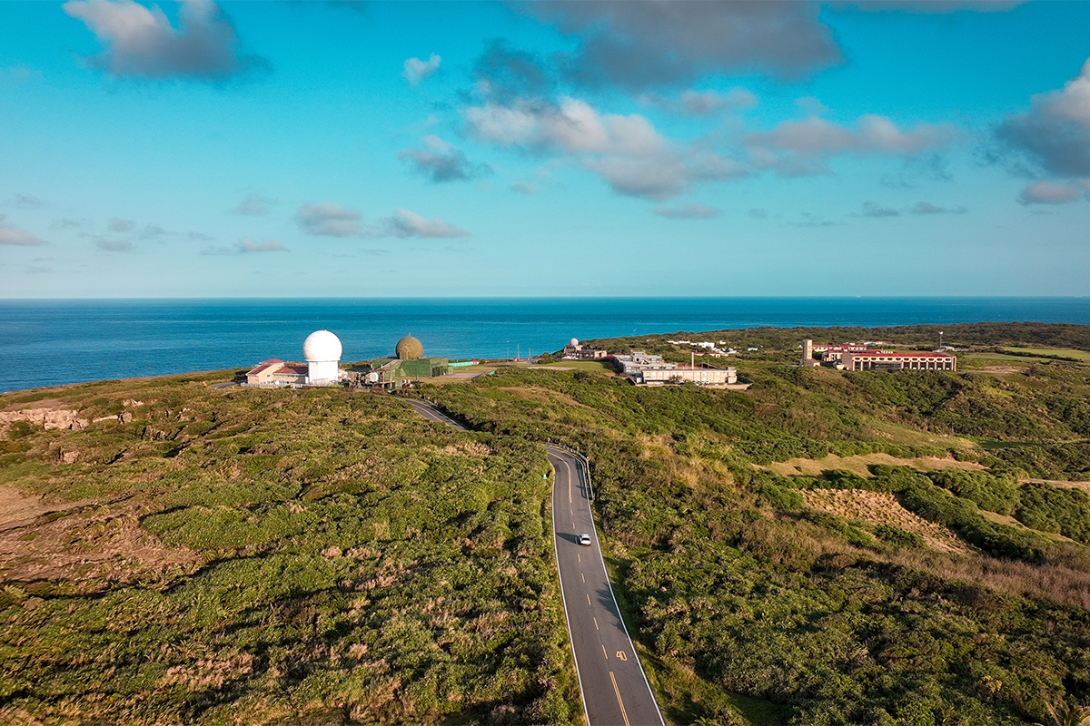 Vue aérienne de la côte (Taiwan) – Verdure luxuriante – Asia Novo Tours