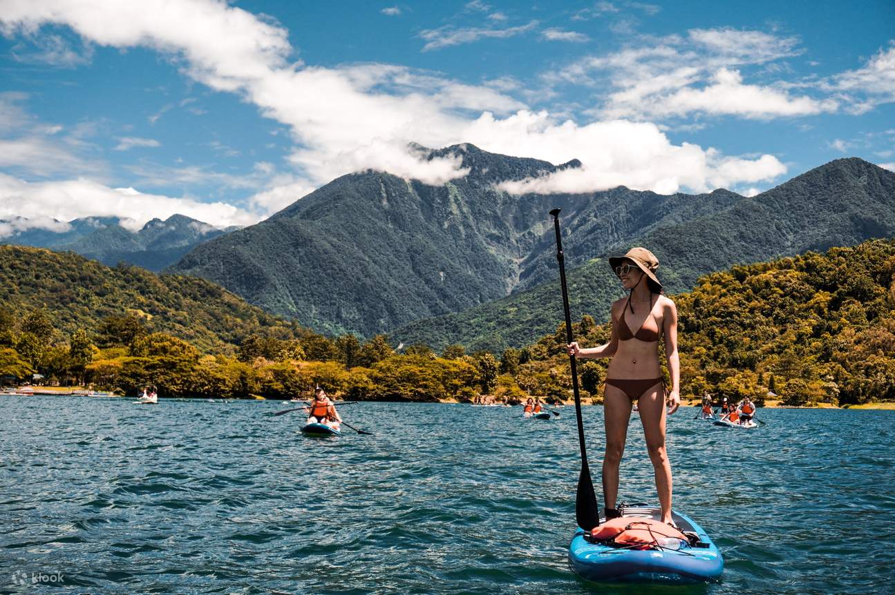 Explorez la beauté naturelle de Hualien avec une expérience en kayak sur le lac Liyu