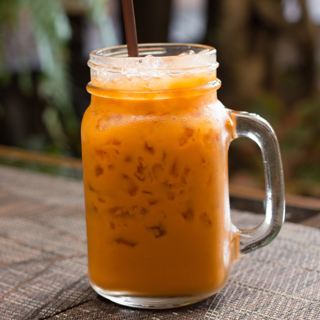 Cha Yen (thé thaï glacé au lait) - une des boissons les plus populaires de Thaïlande