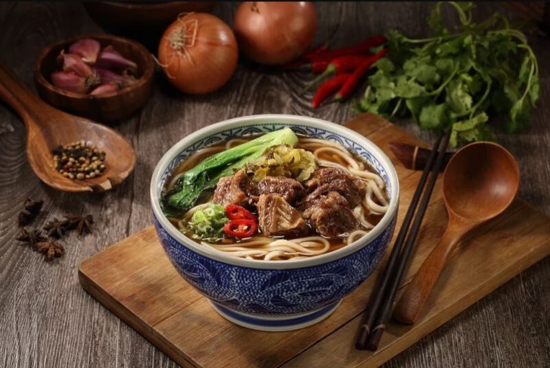 Nouilles au bœuf