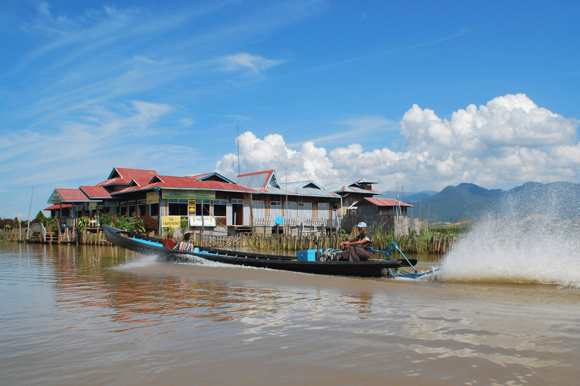 Croisière sur le lac Inle - Voyage en Birmanie en 15 jours - Asia Novo Tours