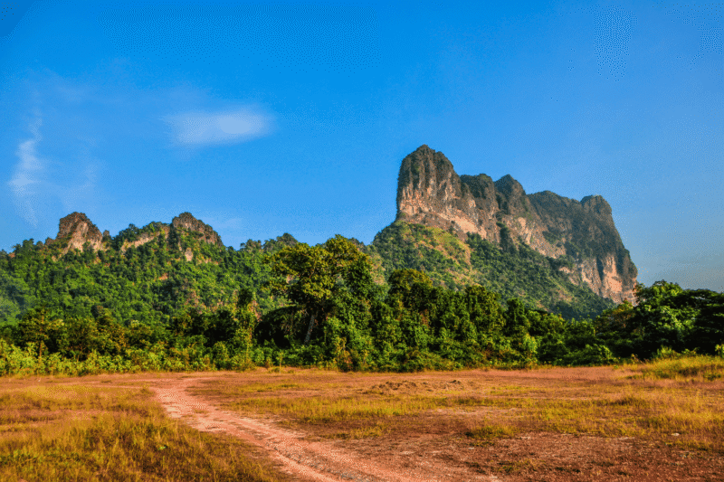 Mont de Zwegabin - Voyage en Birmanie en 15 jours - Asia Novo Tours