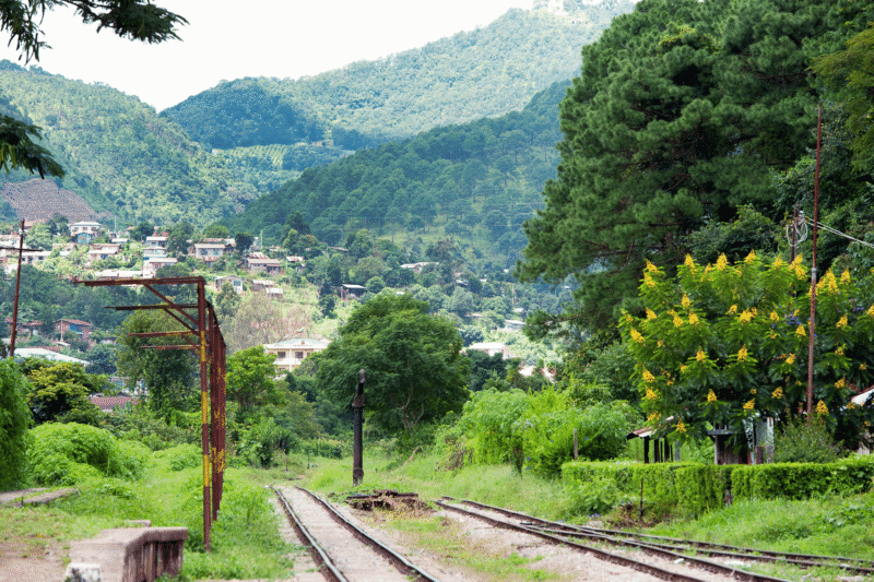 Gare ferroviaire de Kalaw - voyage nature en Birmanie, trek et aventure en Birmanie - Asia Novo Tours