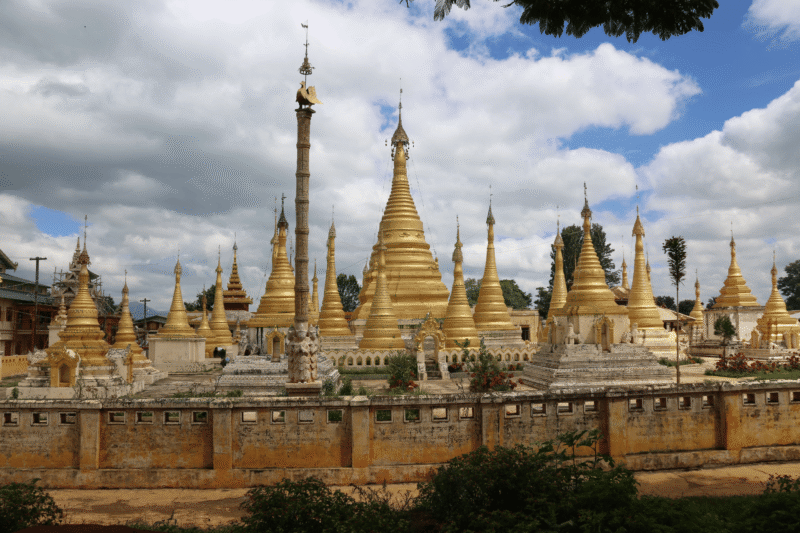 Pagode de Shwe Oo Min - voyage nature en Birmanie, trek et aventure en Birmanie - Asia Novo Tours